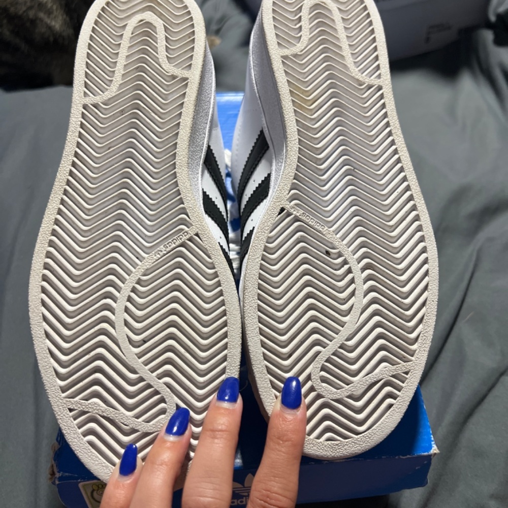 Adidas - Picture 4 of 4